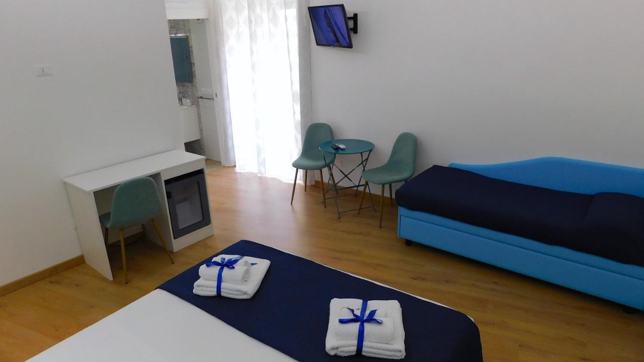 B&B La Maison Del Borgo Роди Гарганико Екстериор снимка